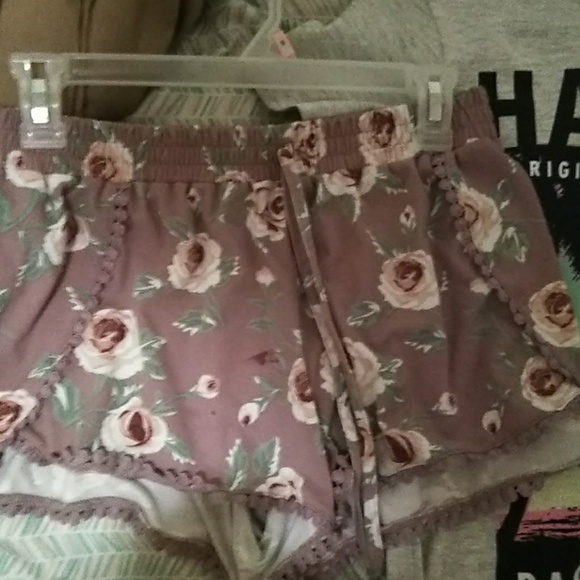 Clothes - Picture 3 of 5